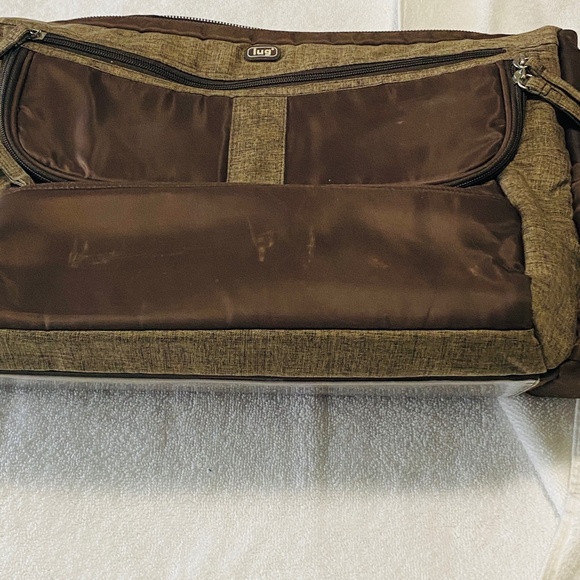LUG Hula Hoop Diaper / Duffle Bag with Shoulder Straps - Chocolate Brown - Picture 13 of 16